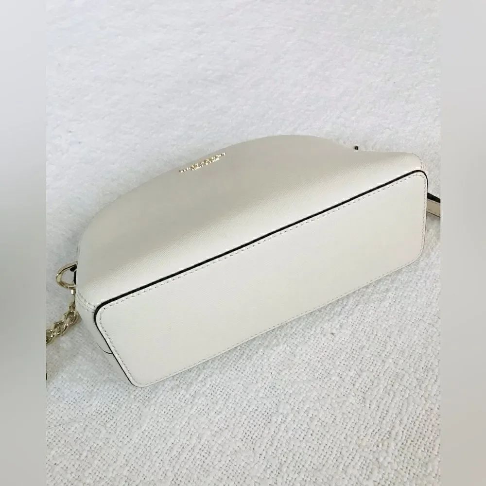 KATE SPADE NEW YORK | BRAND NEW | Saffiano Leather Crossbody Bag in Bone. - Picture 12 of 14